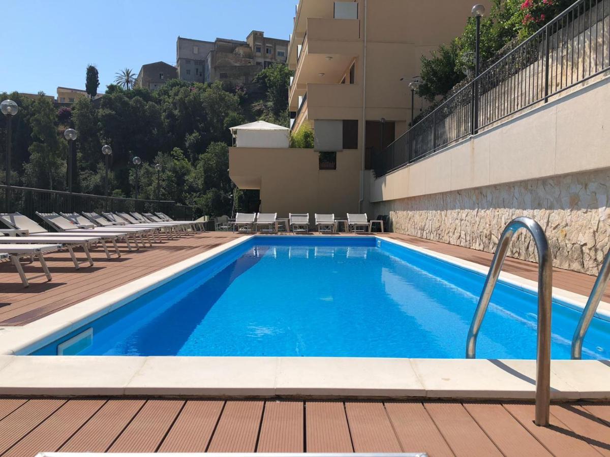 Casa Vacanza "Ilenia" - Taormina Exterior foto