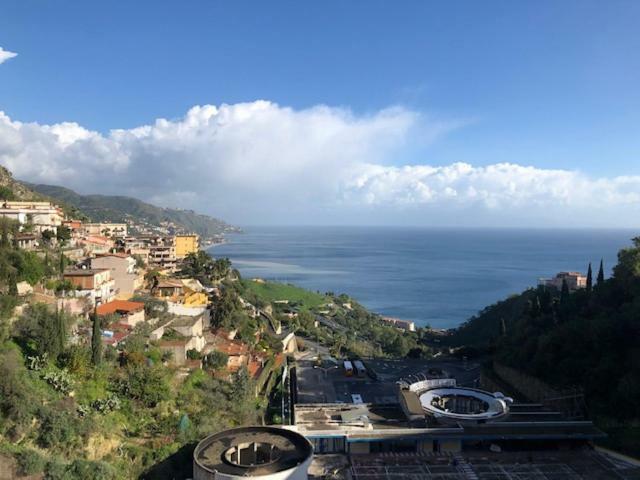 Casa Vacanza "Ilenia" - Taormina Exterior foto